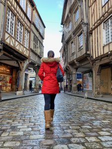 Strolling the streets of Dinan